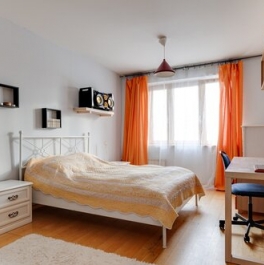 Продажа 4-комн квартиры на вторичном рынке Мичуринский пр-кт,  д. 19 к1