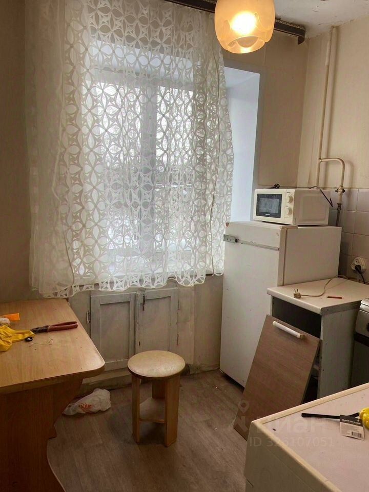 Продажа 3-комн квартиры на вторичном рынке Сясьстрой, Петрозаводская улица, 4