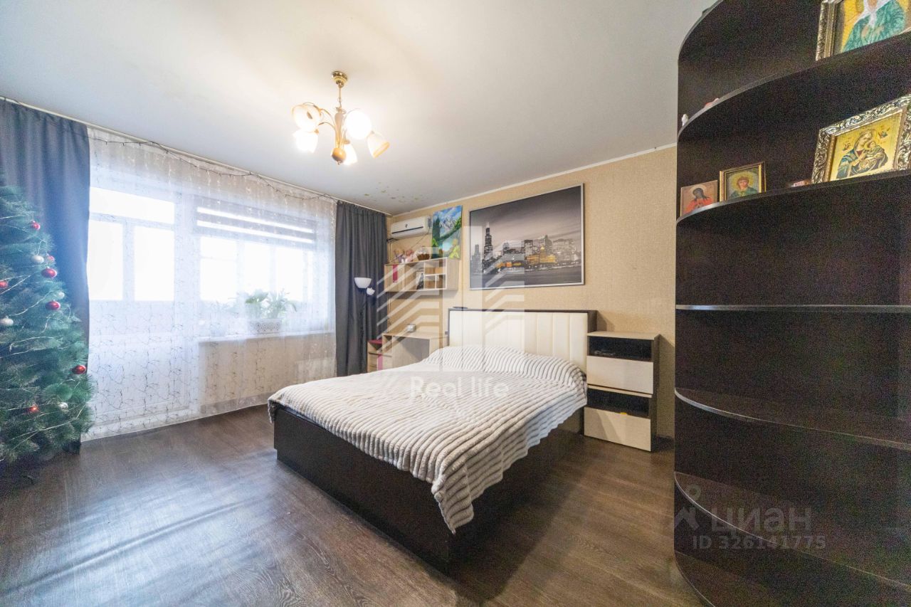 Продажа 3-комн квартиры на вторичном рынке Северный мкр, улица Гагарина, 48