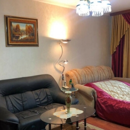 Продажа 1-комн квартиры на вторичном рынке Сумской проезд,  д. 13 к2