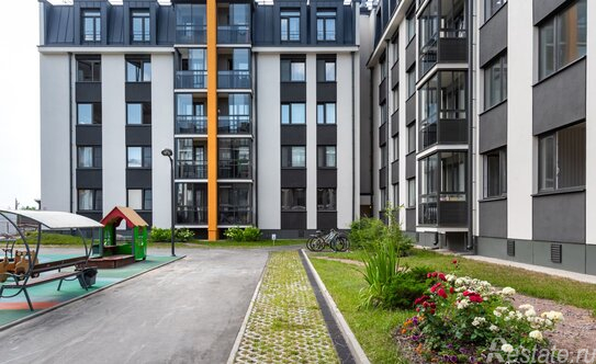 Продажа 2-комн квартиры на вторичном рынке Пушкин г, Камероновская ул,  д. 3 к1