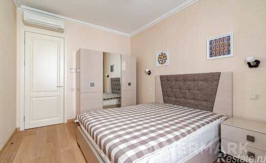 Аренда 4-комн квартиры на вторичном рынке Афанасьевский Б. пер,  д. 28