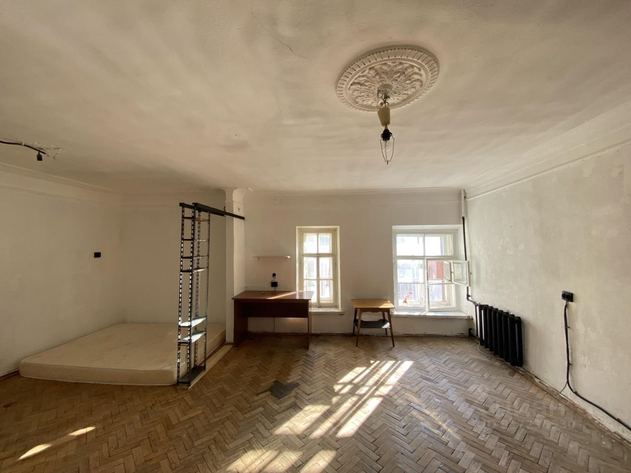 Продажа 4-комн квартиры на вторичном рынке переулок Апраксин, 5