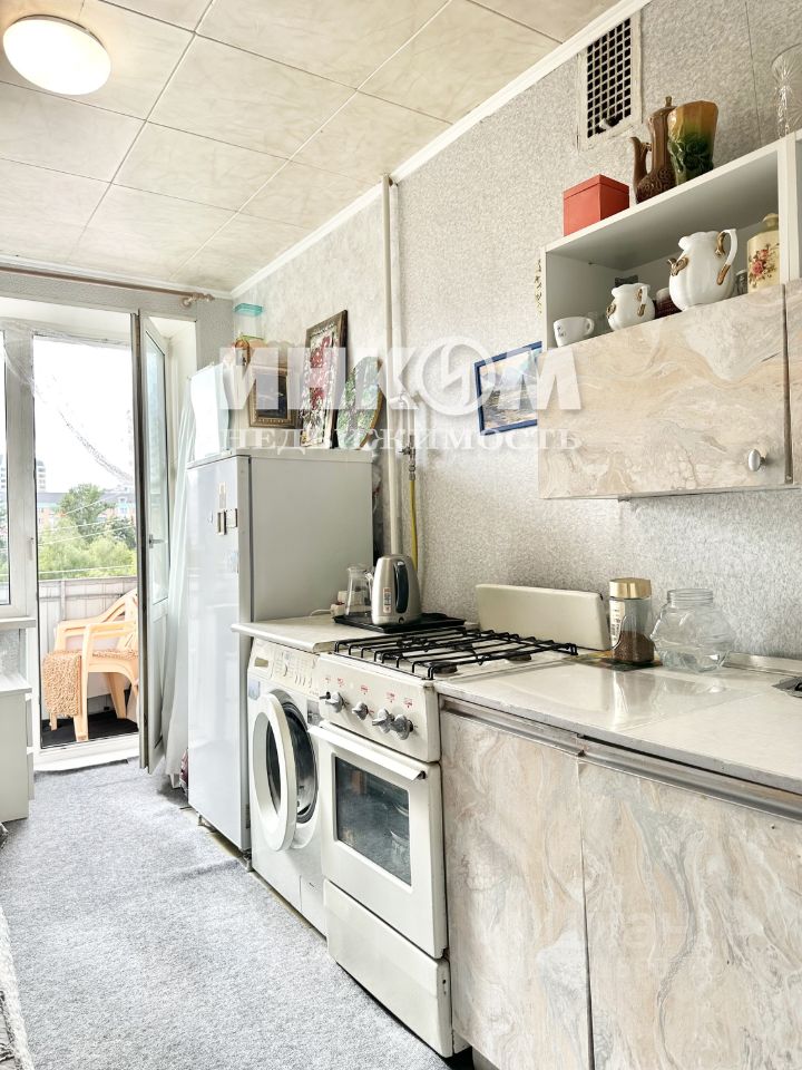 Продажа 1-комн квартиры на вторичном рынке улица 50 лет Октября, 15