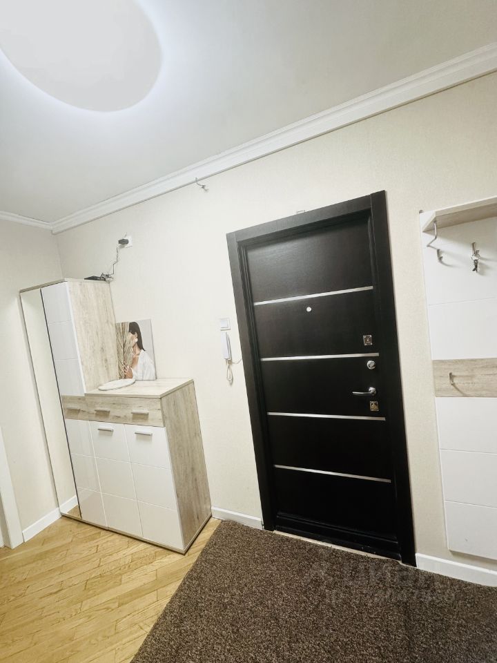 Продажа 2-комн квартиры на вторичном рынке улица Малыгина, 14К1