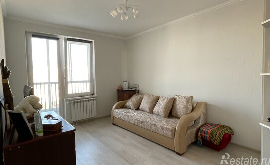 Продажа 2-комн квартиры на вторичном рынке улица Петра Романова,  д. 18