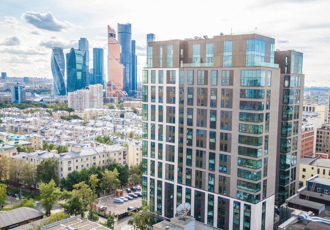 Продажа 4-комн квартиры на вторичном рынке 2-я Звенигородская улица, 11