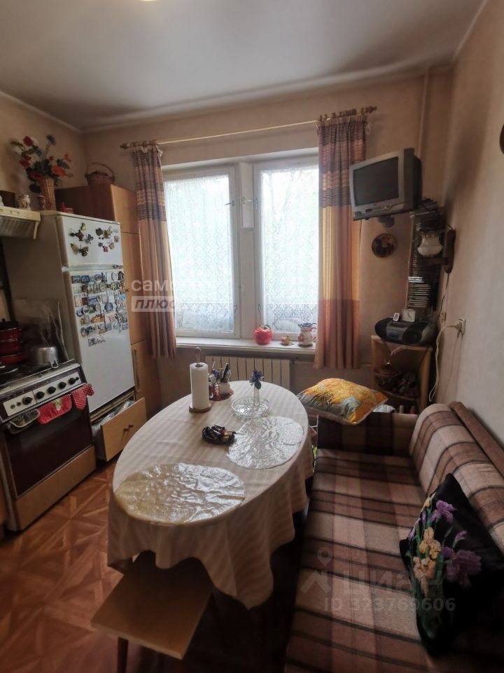 Продажа 1-комн квартиры на вторичном рынке 11-я Парковая улица, 34