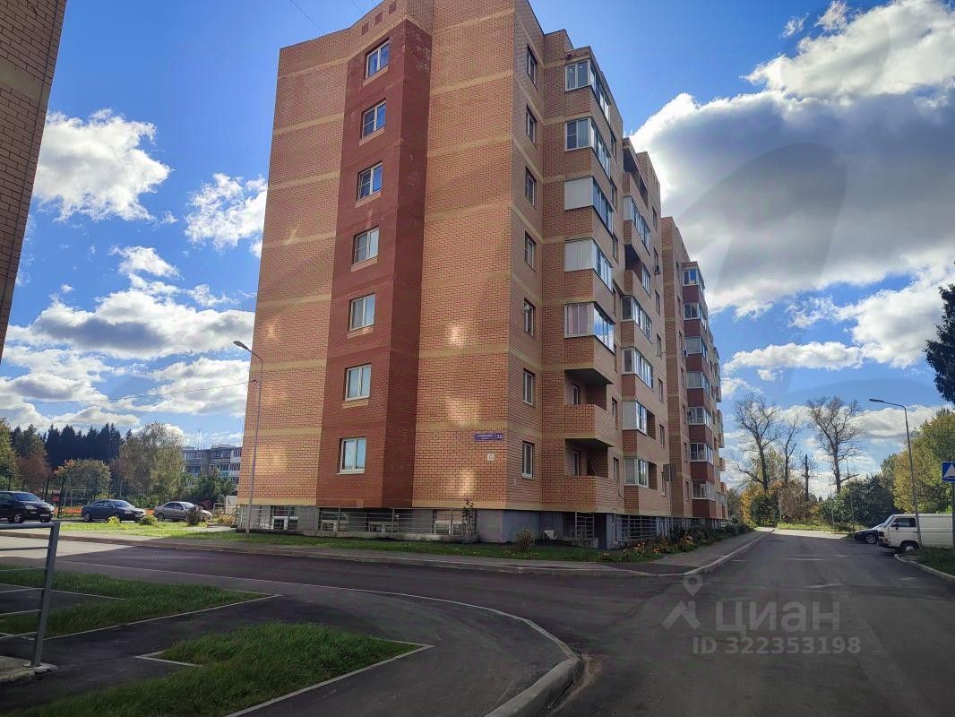 Продажа 1-комн квартиры на вторичном рынке пос. Смирновка, 32