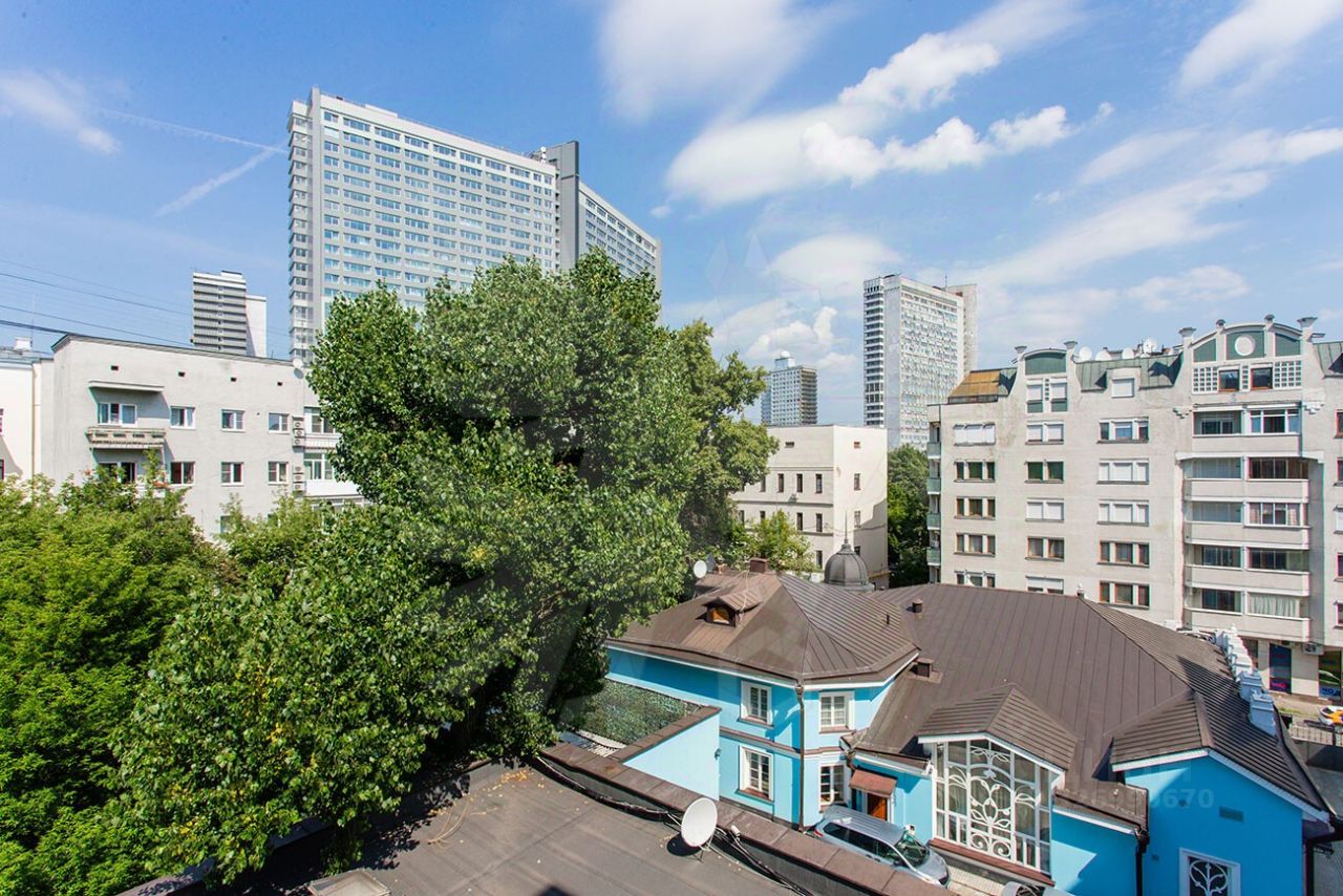 Продажа 3-комн квартиры на вторичном рынке улица Арбат, 24