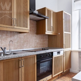 Аренда 4-комн квартиры на вторичном рынке улица Петровка,  д. 28