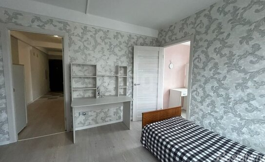 Продажа 2-комн квартиры на вторичном рынке Космонавтов пр-кт,  д. 58