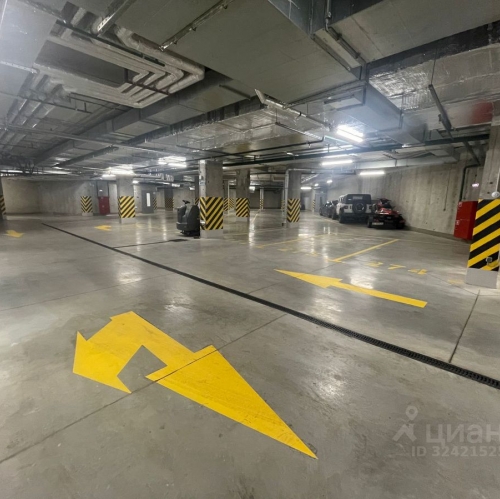 Гараж/парковка Уральская улица,  д. 23