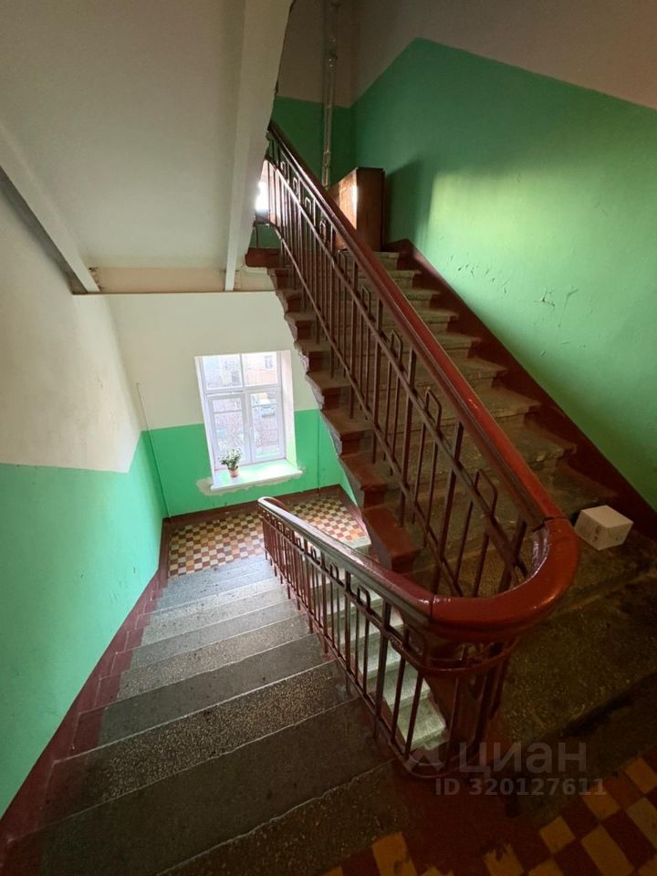 Продажа 2-комн квартиры на вторичном рынке Кронштадт, проспект Ленина, 26