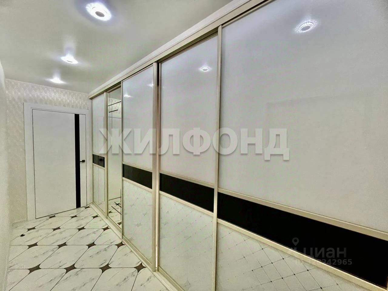 Продажа 2-комн квартиры на вторичном рынке Клин-5 городок, улица Центральная, 73с1