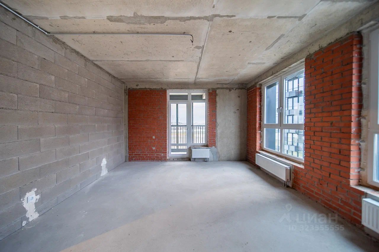 Продажа 2-комн квартиры на вторичном рынке улица Вадима Шефнера, 4