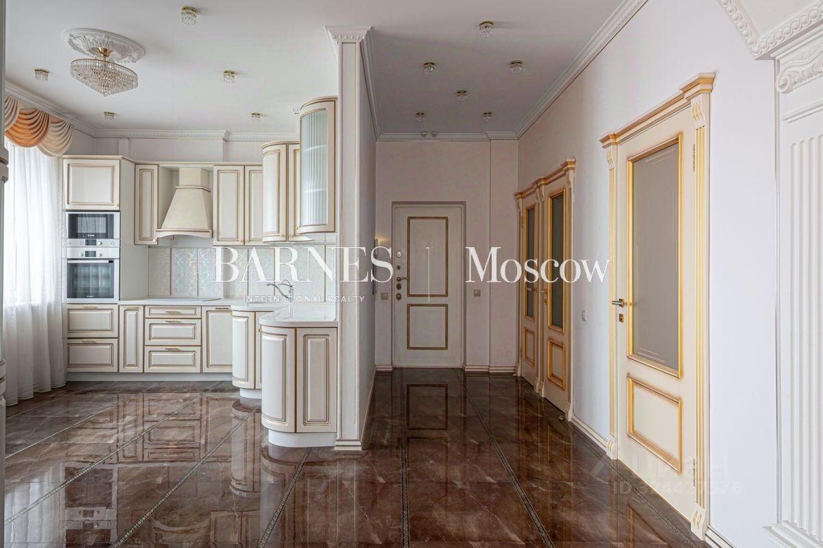 Продажа 3-комн квартиры на вторичном рынке Петровско-Разумовская аллея, 10К2