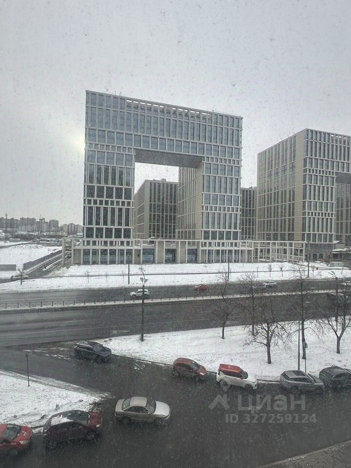 Продажа 2-комн квартиры на вторичном рынке улица Типанова, 23с1