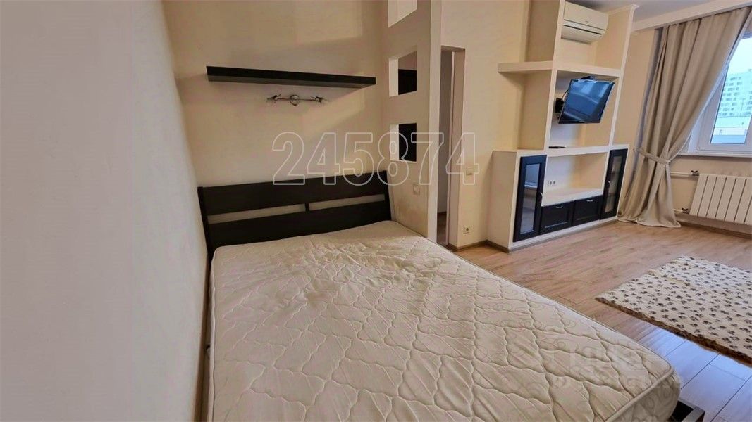 Аренда 1-комн квартиры на вторичном рынке Изумрудная улица, 11