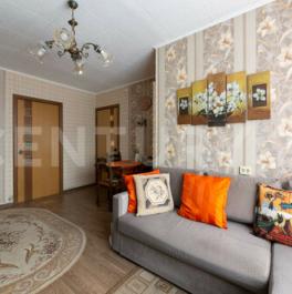 Продажа 4-комн квартиры на вторичном рынке улица Белы Куна,  д. 7 к5