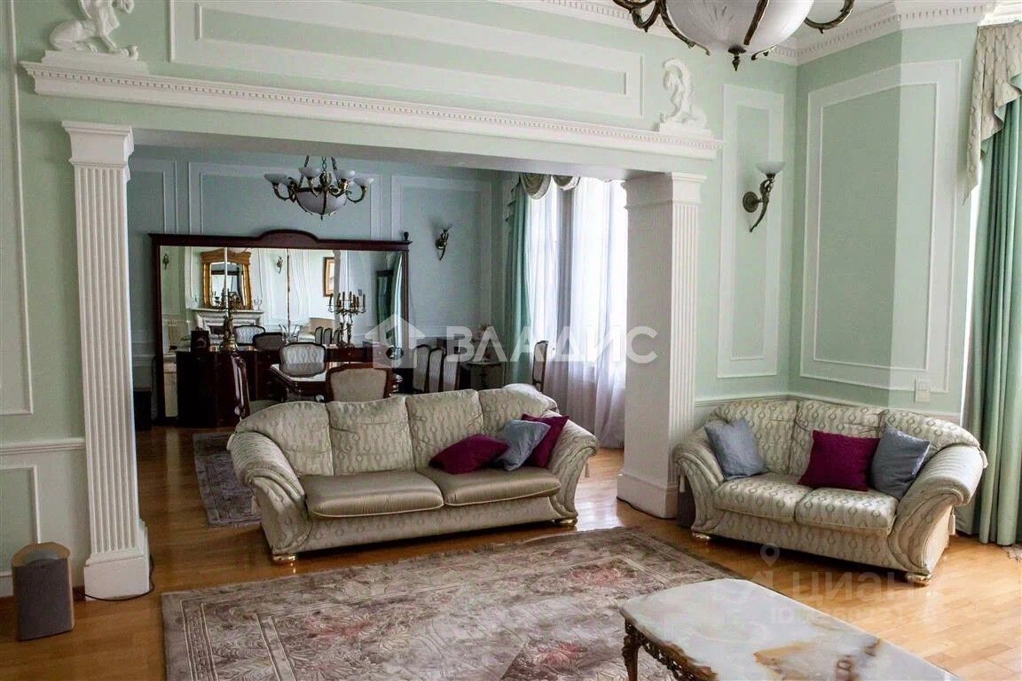 Продажа 6-комн квартиры на вторичном рынке Нежинская улица, 14К10