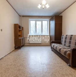 Продажа 1-комн квартиры на вторичном рынке ул Камышовая,  д. 6,  к. 1