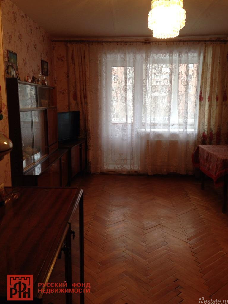 Продажа 1-комн квартиры на вторичном рынке Петергоф г., Чебышевская ул. ,  д. 5,  к. 1