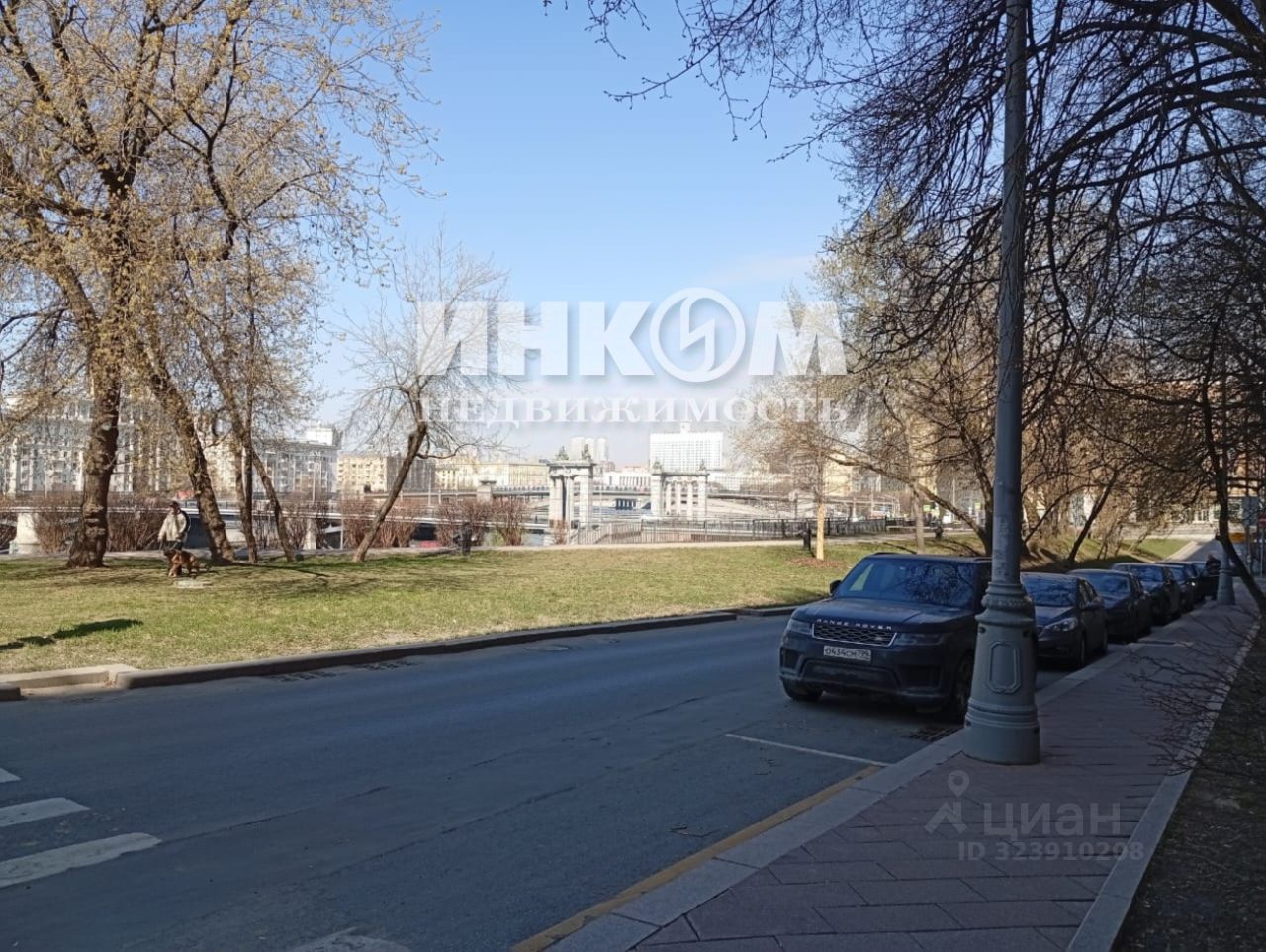 Продажа 2-комн квартиры на вторичном рынке Ростовская набережная, 3