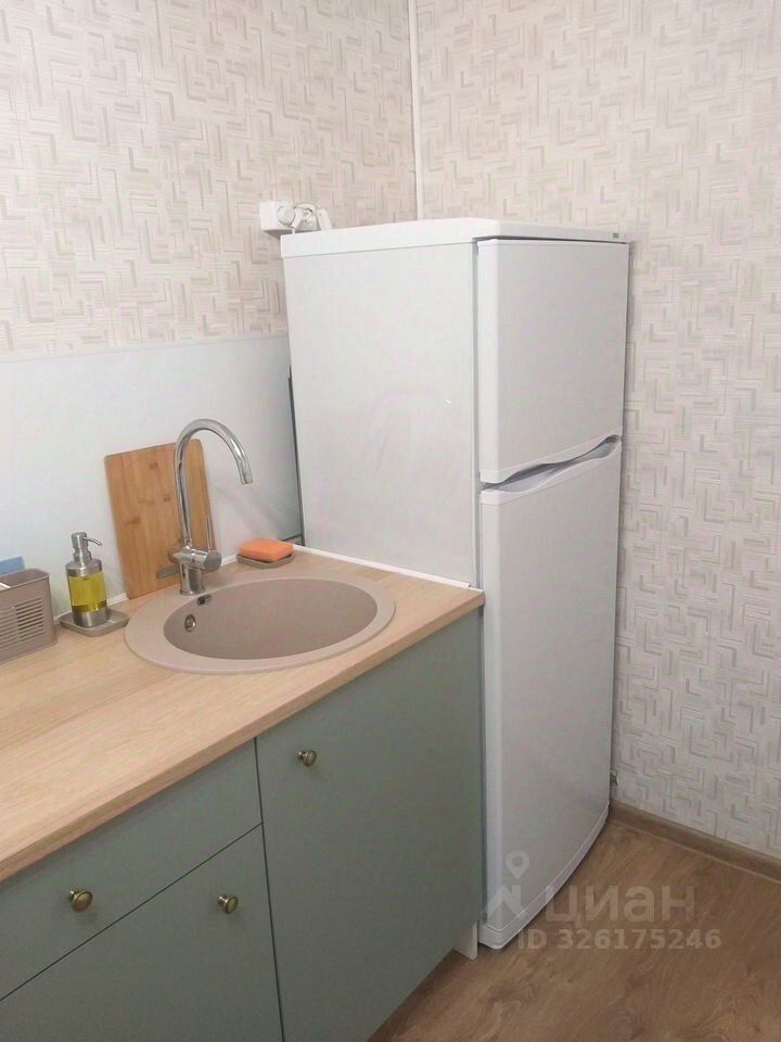 Продажа 1-комн квартиры на вторичном рынке Металлистов пр-кт,  д. 117