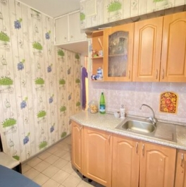 Продажа 2-комн квартиры на вторичном рынке Альпийский переулок,  д. 13 к1