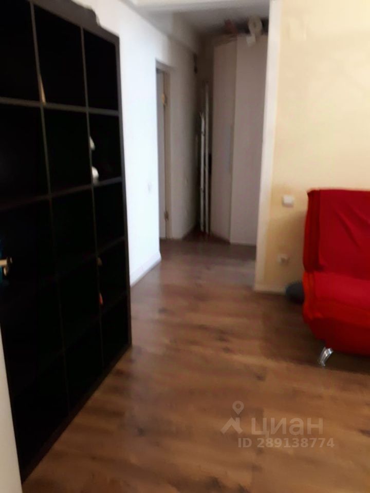 Аренда 3-комн квартиры на вторичном рынке д. Гостилицы, улица Школьная, 2