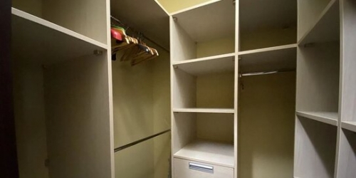 2-комн квартира улица Павла Андреева,  д. 4