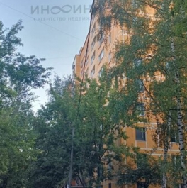 Продажа 3-комн квартиры на вторичном рынке Бирюлёвская улица,  д. 18 к2