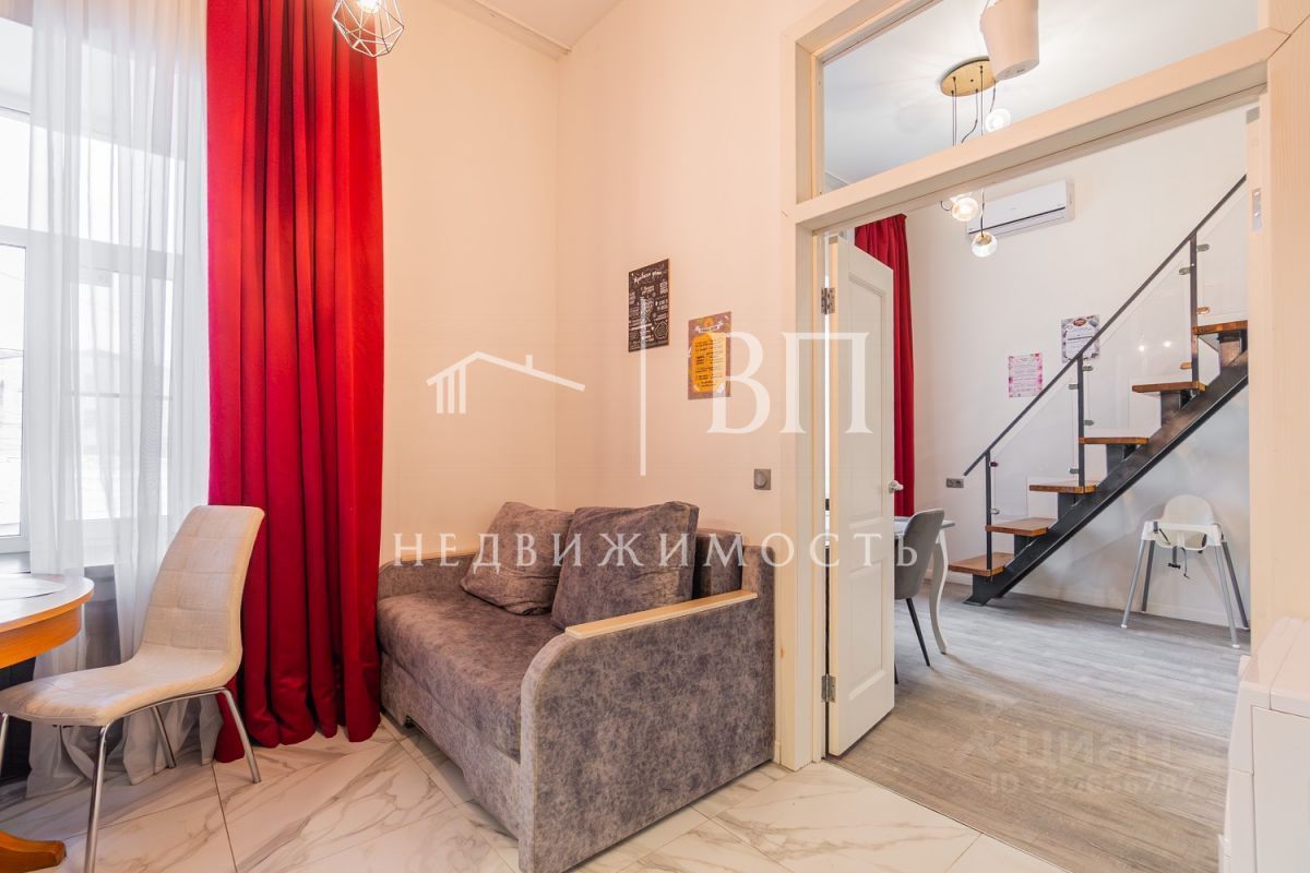 Продажа 2-комн квартиры на вторичном рынке Большая Московская улица, 13