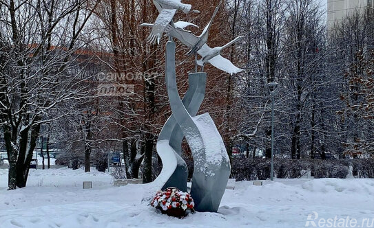 Продажа 3-комн квартиры на вторичном рынке улица Хачатуряна,  д. 12 к1