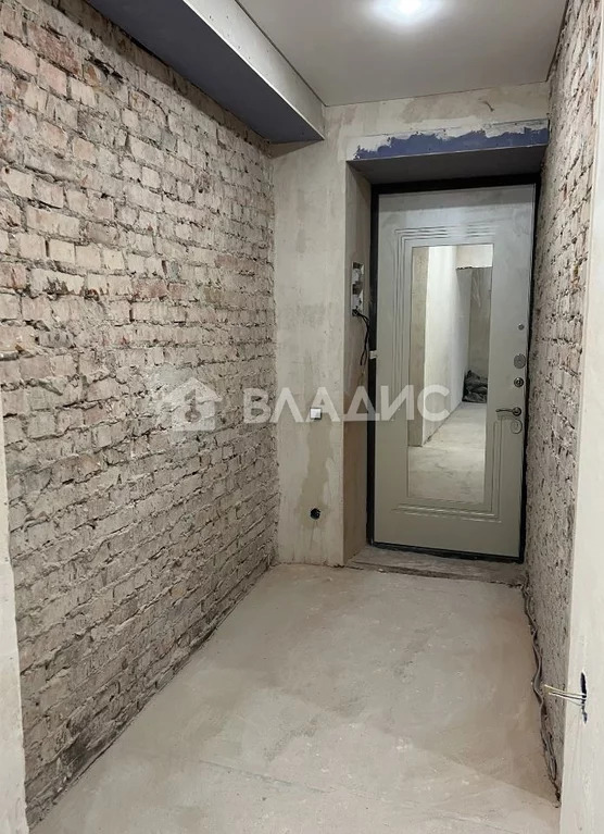 Продажа 2-комн квартиры на вторичном рынке ул. Коли Томчака,  д. 18/26