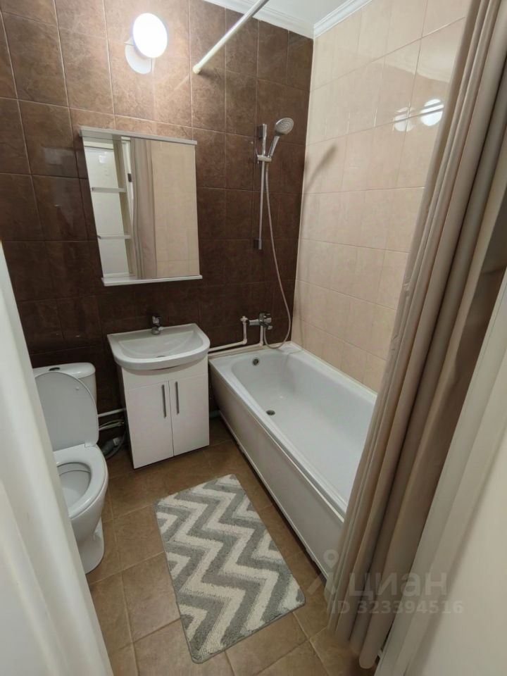 Продажа 1-комн квартиры на вторичном рынке пос. Бугры, бульвар Воронцовский, 9к2