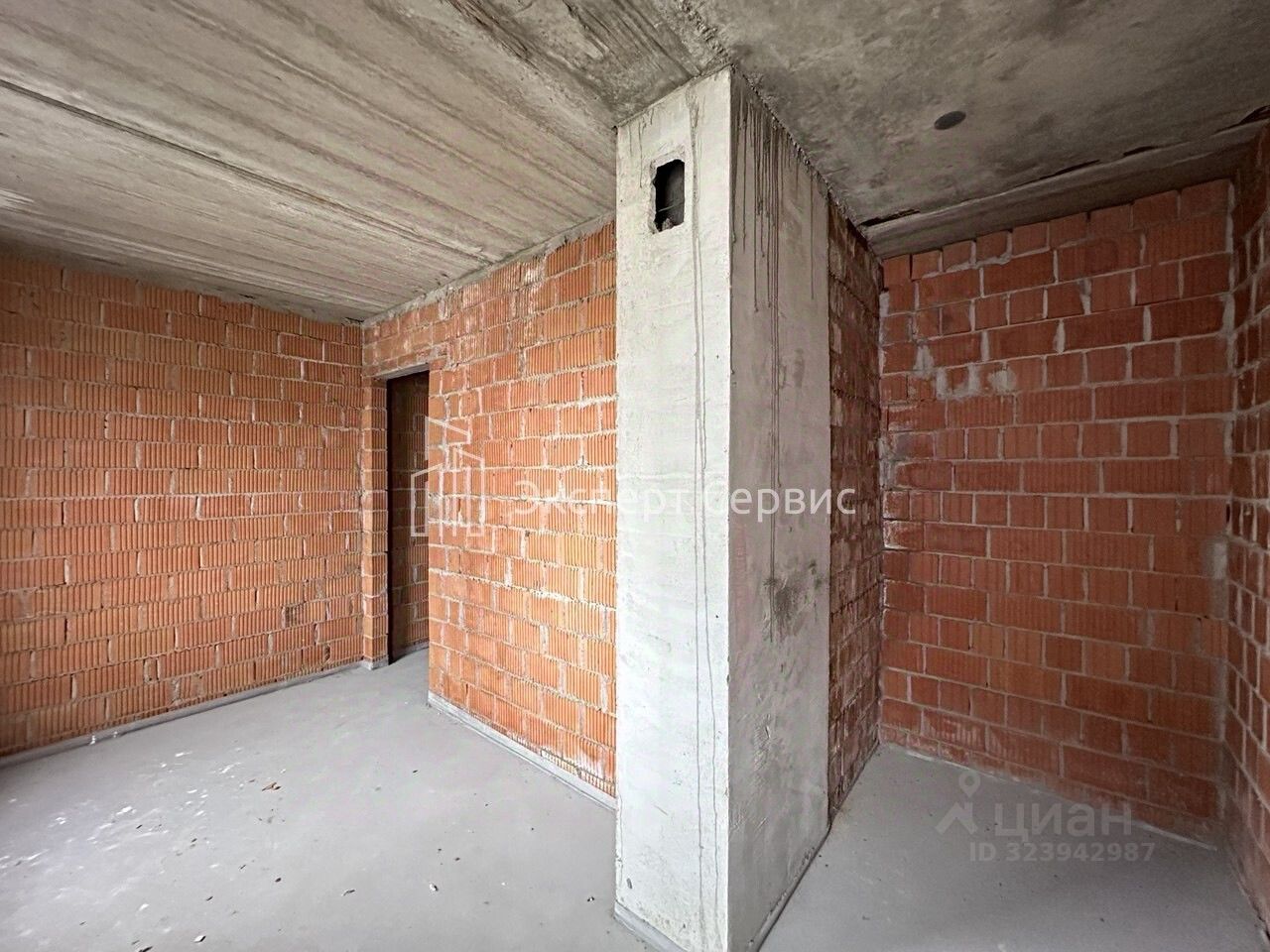 Продажа 2-комн квартиры на вторичном рынке пос. Шушары, Московское шоссе, 256к4