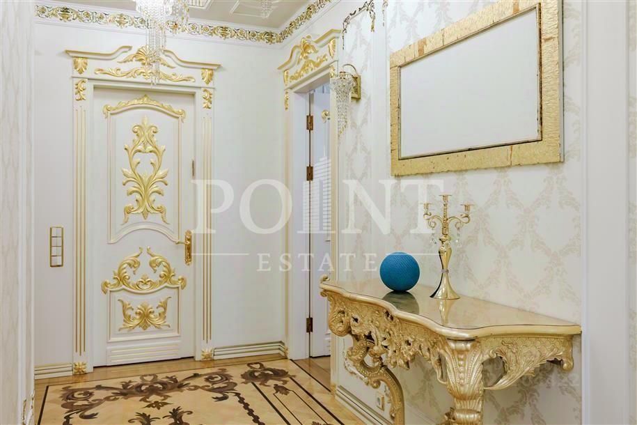 Продажа 4-комн квартиры на вторичном рынке проспект Мира, 188Бк1