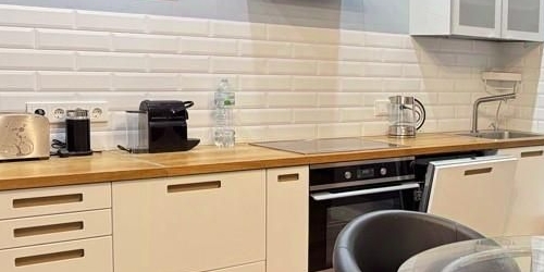 3-комн квартира улица Герасима Курина, 26