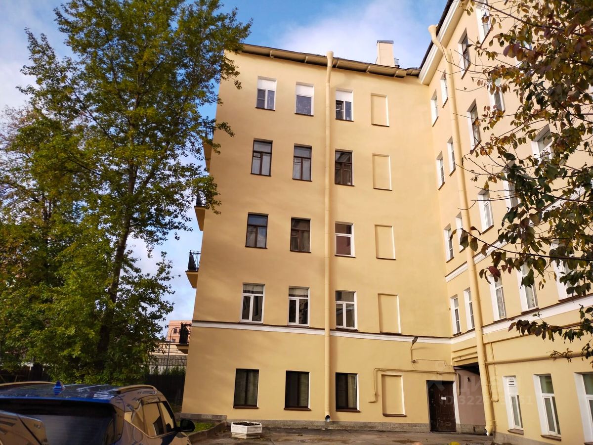 Продажа 2-комн квартиры на вторичном рынке Курляндская улица, 22-24