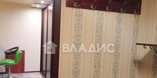 2-комн квартира улица Николая Химушина,  д. 1