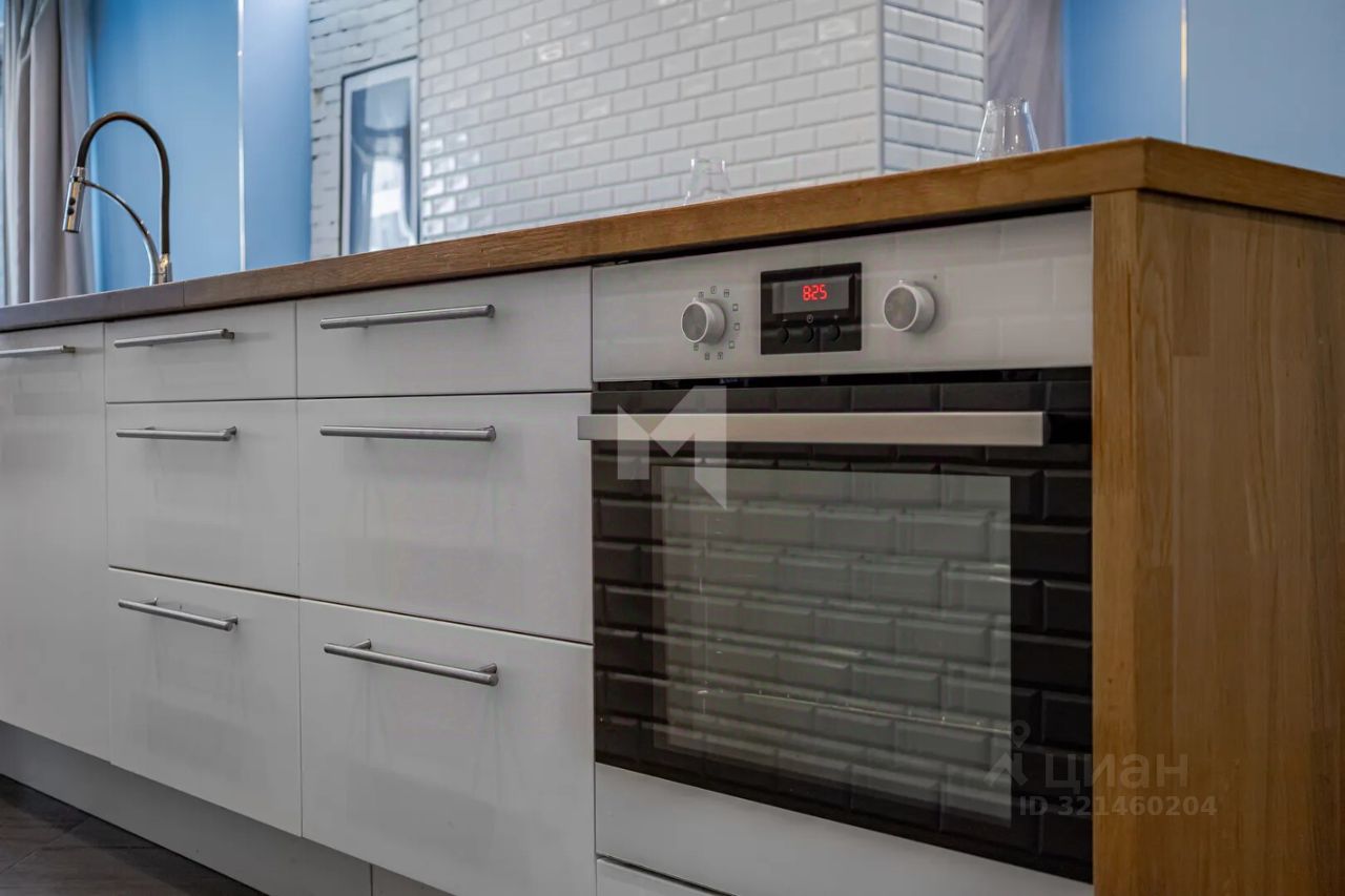 Продажа 3-комн квартиры на вторичном рынке Русаковская улица, 31