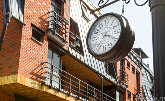 Продажа 4-комн квартиры на вторичном рынке Лётная улица,  д. 99 с1