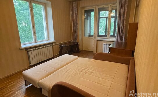 Продажа 2-комн квартиры на вторичном рынке Сторожевая улица,  д. 24