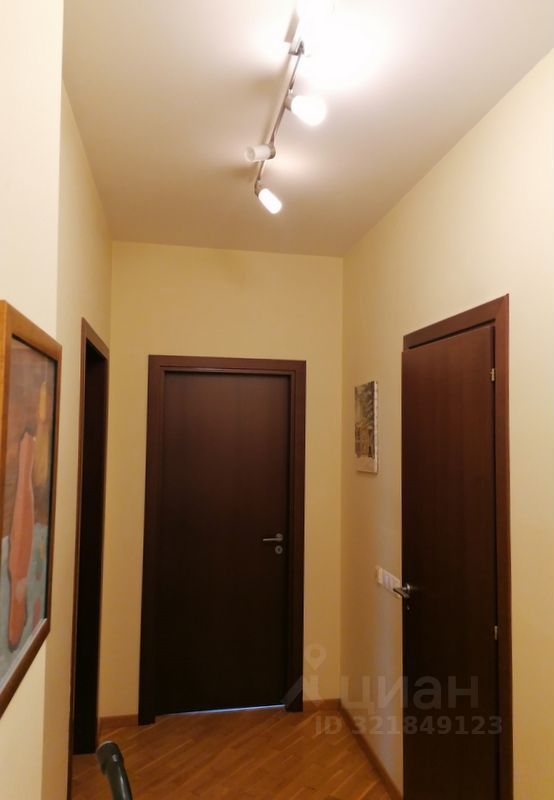 Продажа 4-комн квартиры на вторичном рынке улица Каховка, 37к1