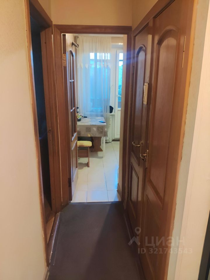 Продажа 2-комн квартиры на вторичном рынке улица Буракова, 5К2