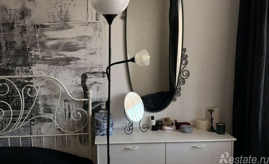 Аренда 2-комн квартиры на вторичном рынке улица Седова,  д. 42 к2