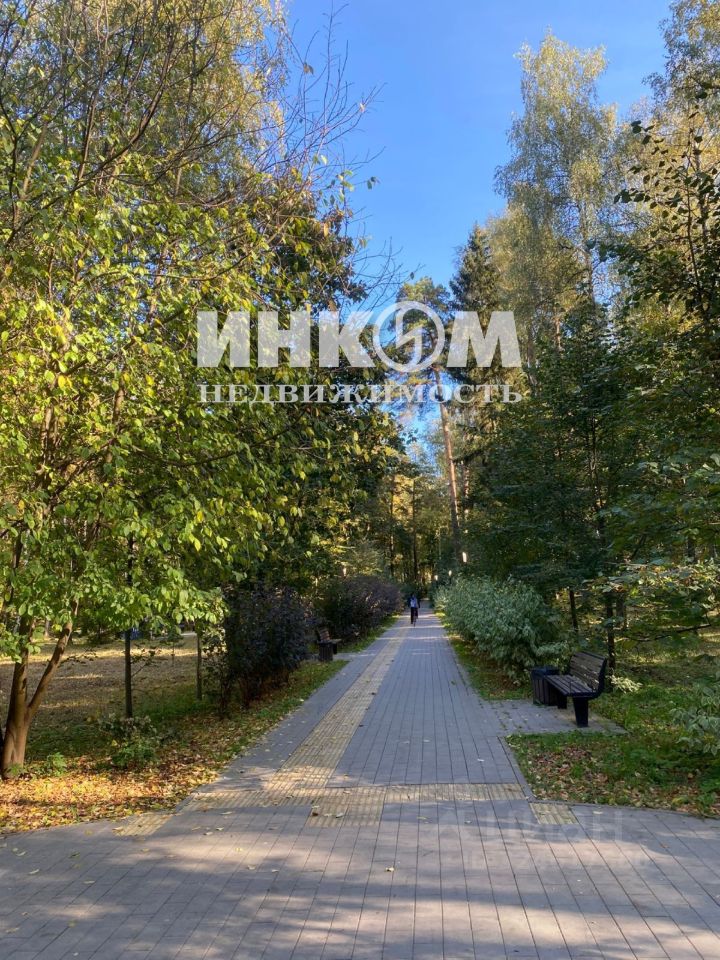 Продажа 1-комн квартиры на вторичном рынке Подмосковный кв-л, Малаховка пгт, 66к3