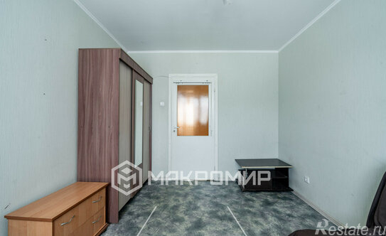 Продажа 3-комн квартиры на вторичном рынке улица Дыбенко